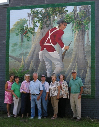 New Summerton mural of the Revolutionary War Redcoat.