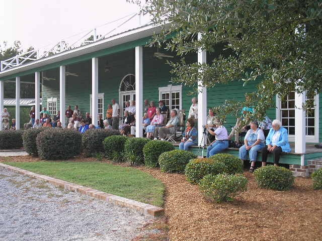 Symposium attendees at Silver Lakes  Plantation Trophy Room.