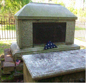 Francis Marion Tomb visited on one of the Symposium tours.